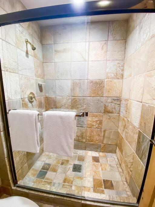 2 Bedroom Condominium - Luxury Skiin And Out Телърайд Екстериор снимка