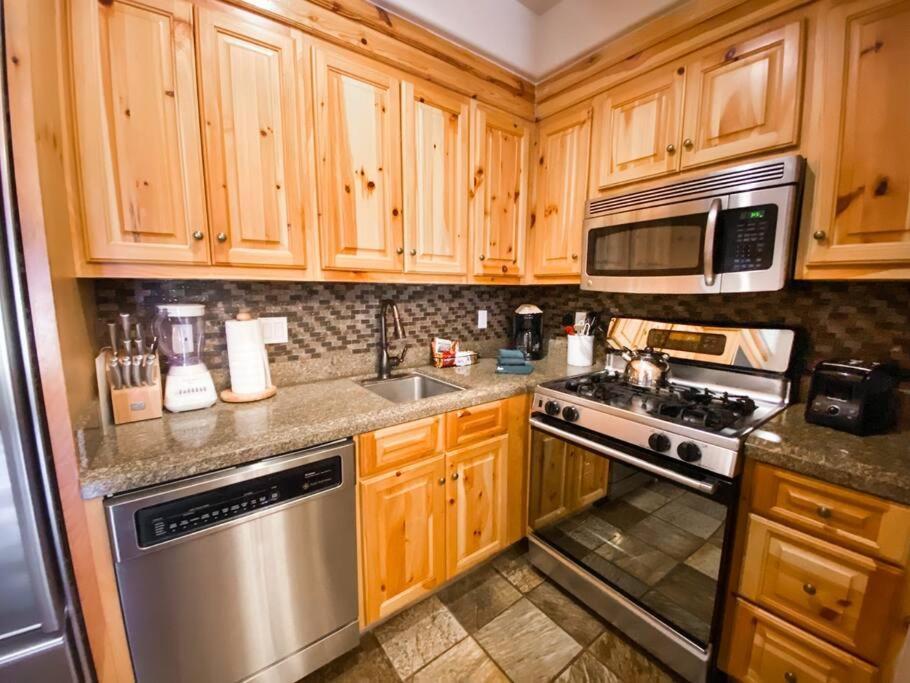 2 Bedroom Condominium - Luxury Skiin And Out Телърайд Екстериор снимка
